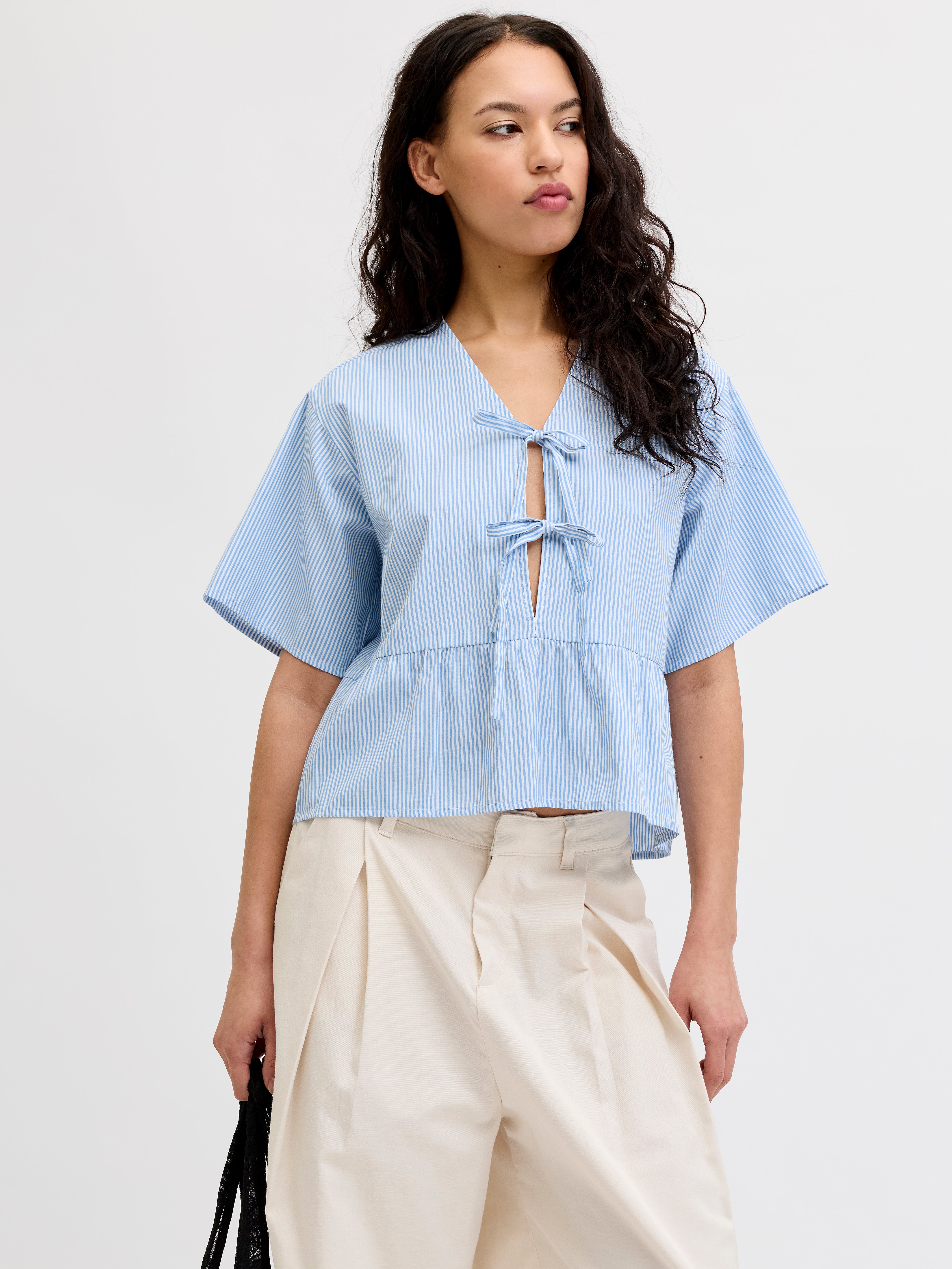 JJXX Women's Tops: Elegant & Casual